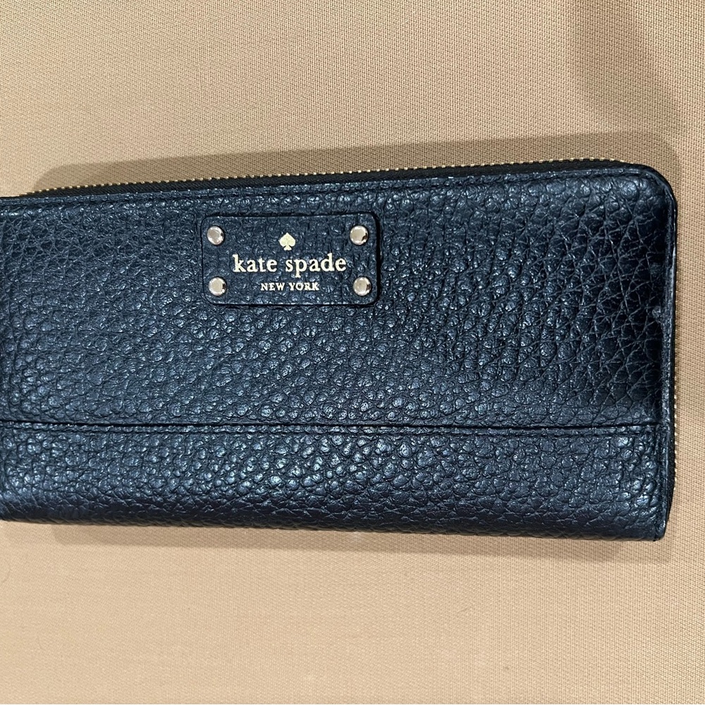 ♠️ Kate Spade wallet! ♠️